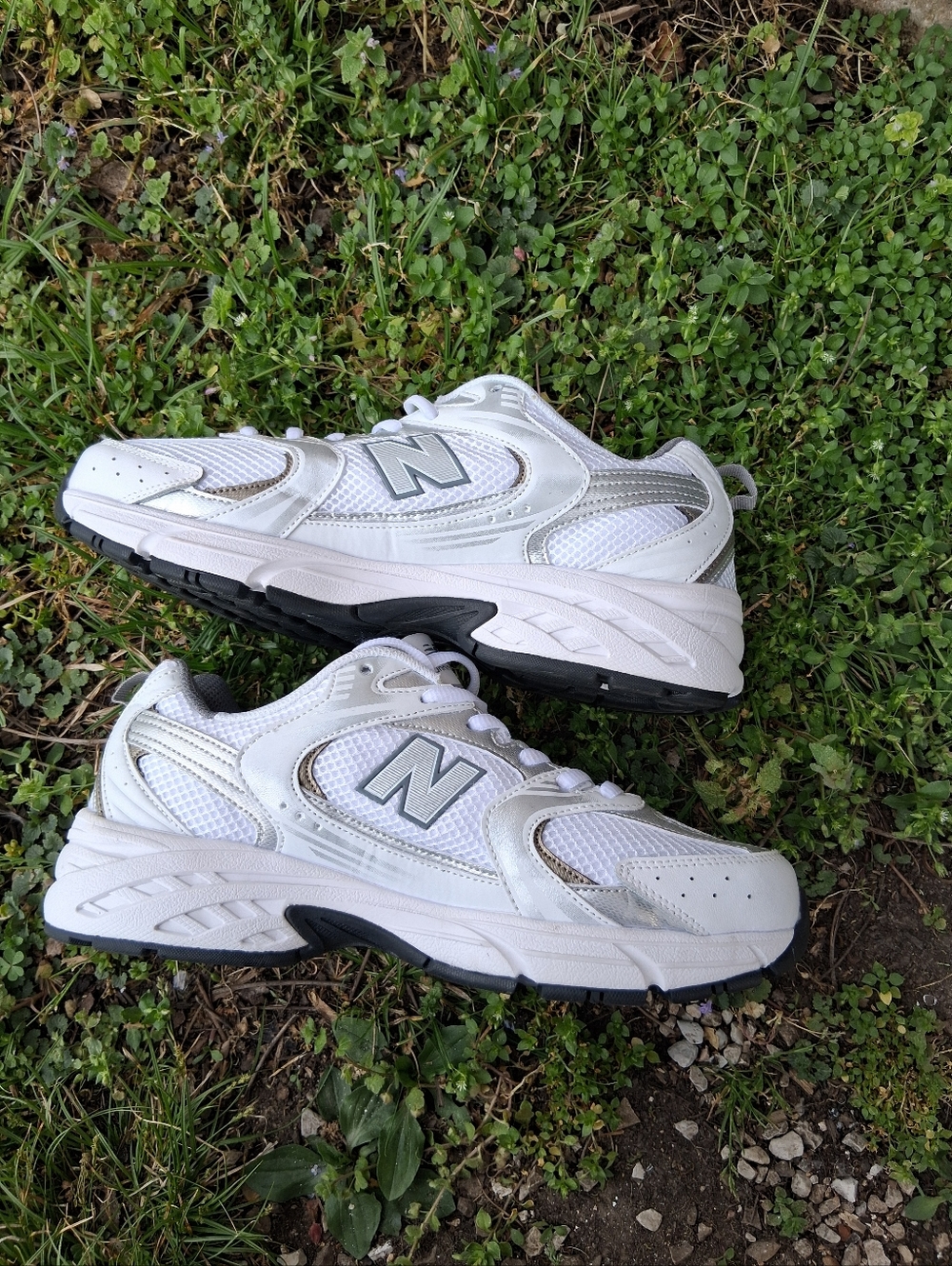 NWOT New Balance Unisex 530 Shoes - Mens Sz. 8.5